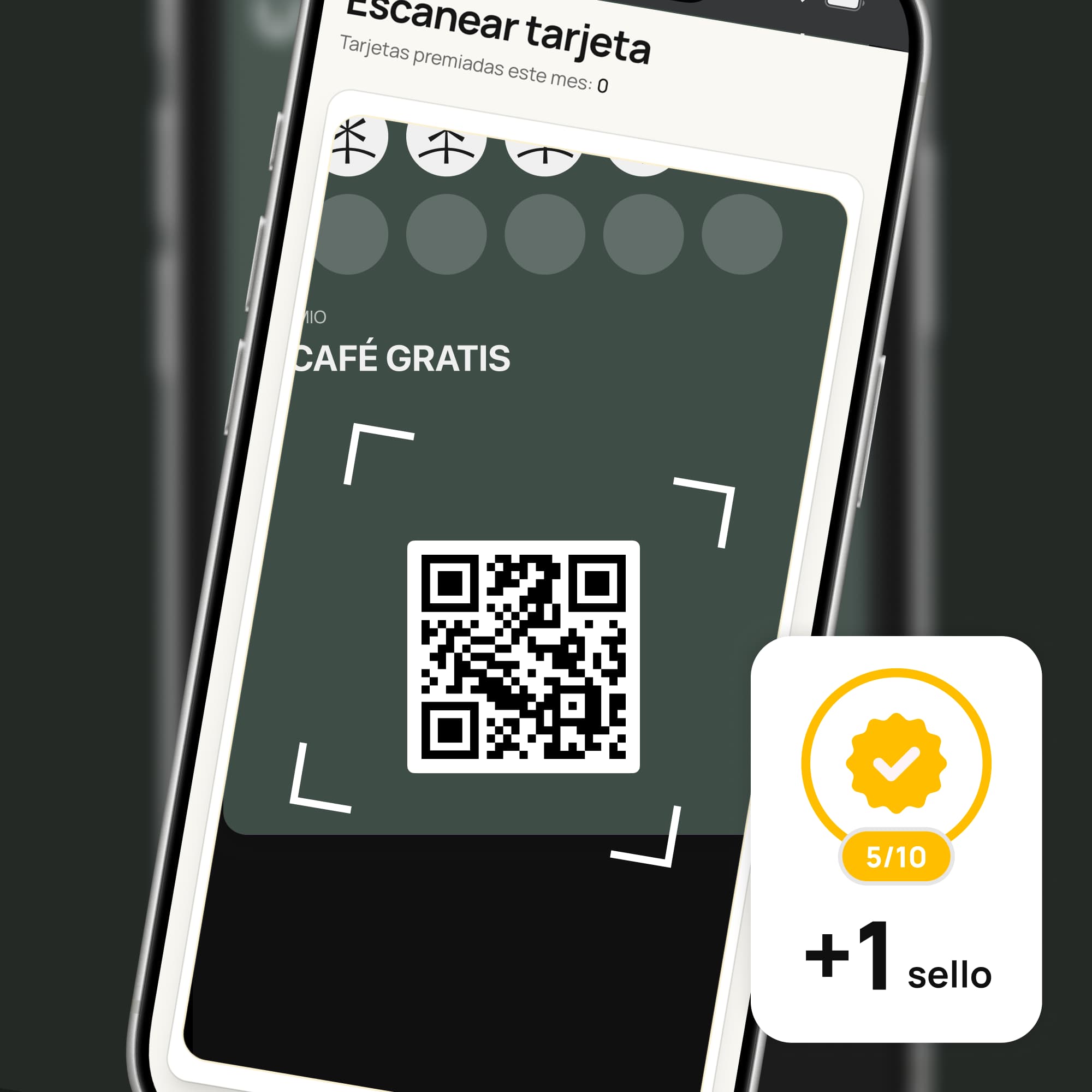 Tarjeta de fidelización del negocio junto a las tarjetas en Apple Wallet